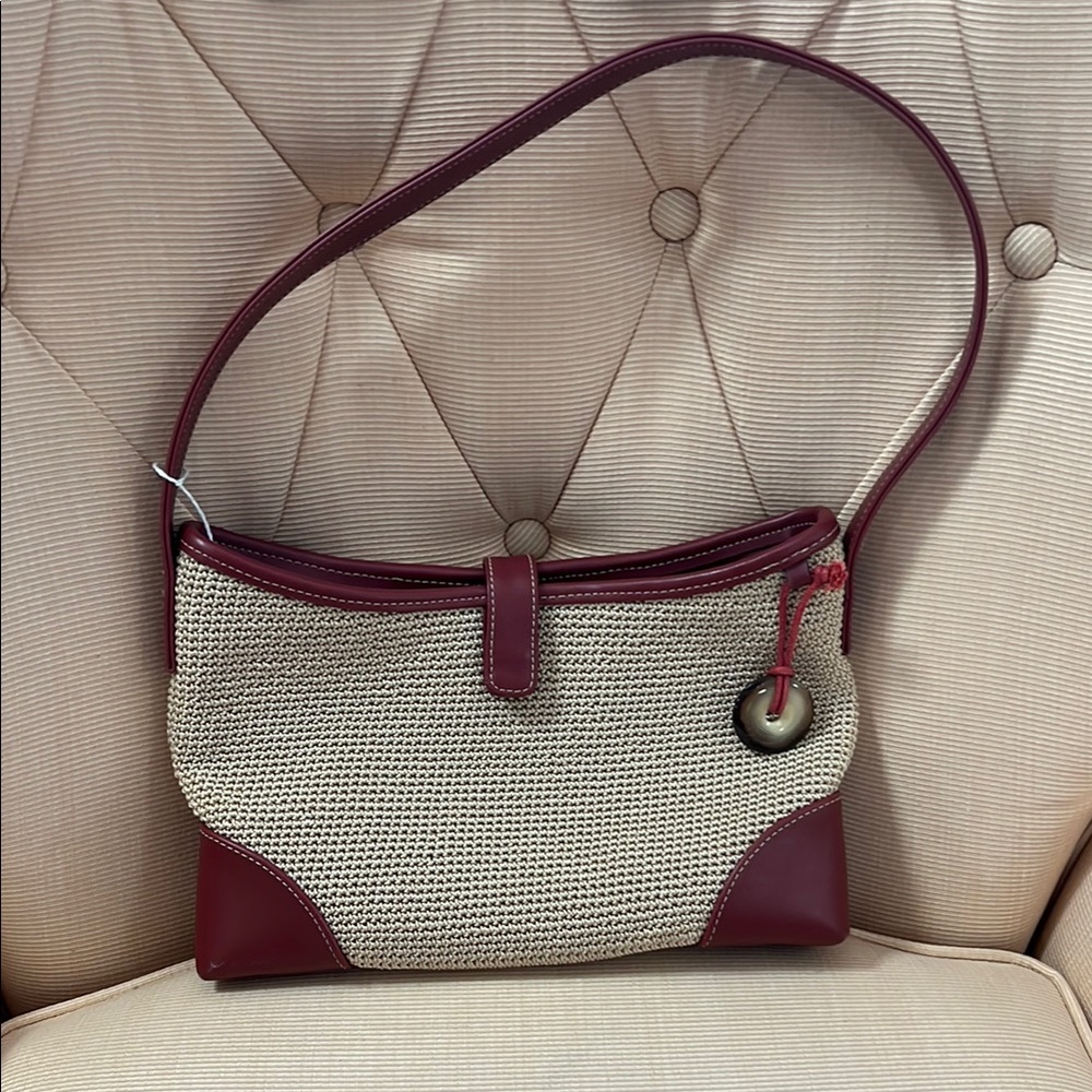 The Sak Burgundy Shoulder Bag with Elegant Design